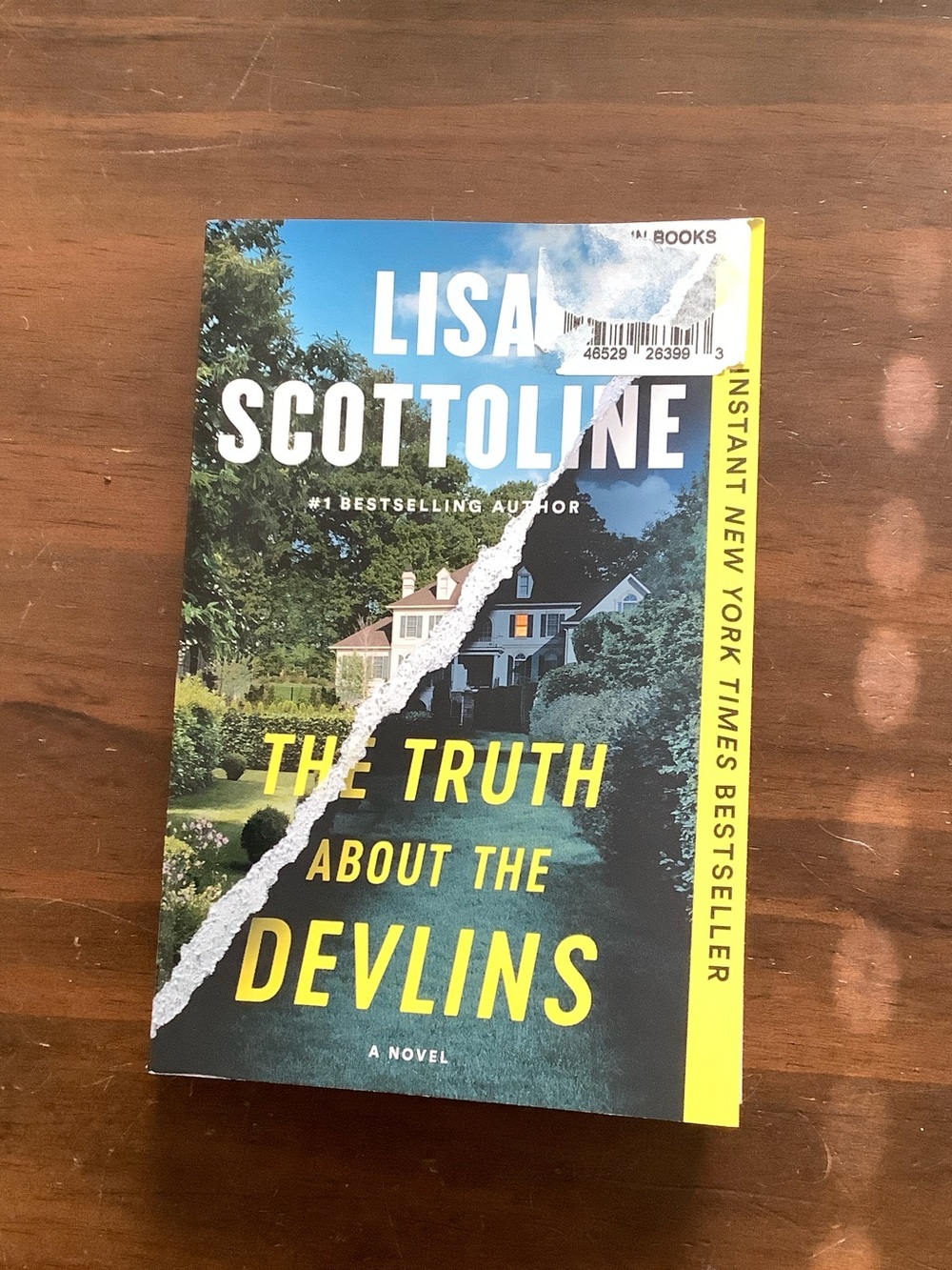Lisa Scottoline — The Truth About the Devlins